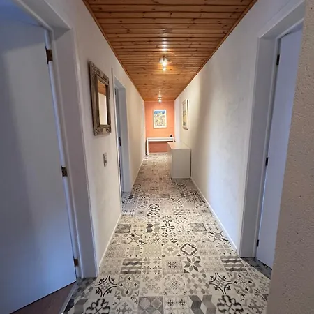 Apartamento 2 *